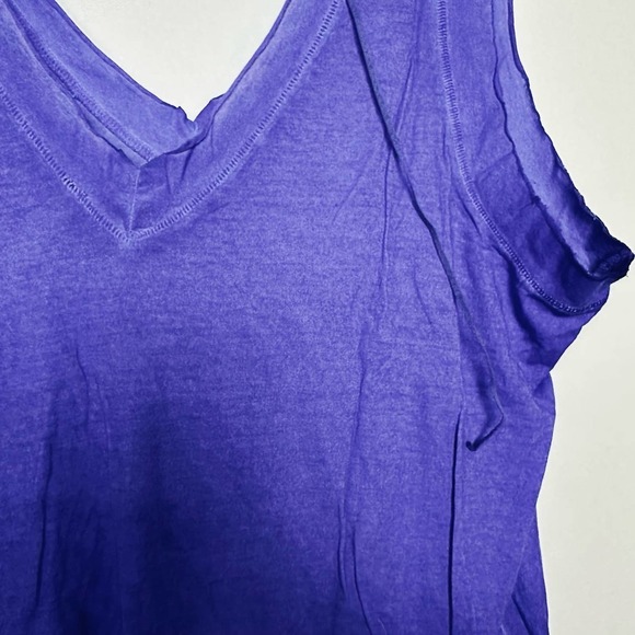 Free People Movement NWOT Henry V-Neck Sleeveless Tank Top Purple Medium - Picture 3 of 8
